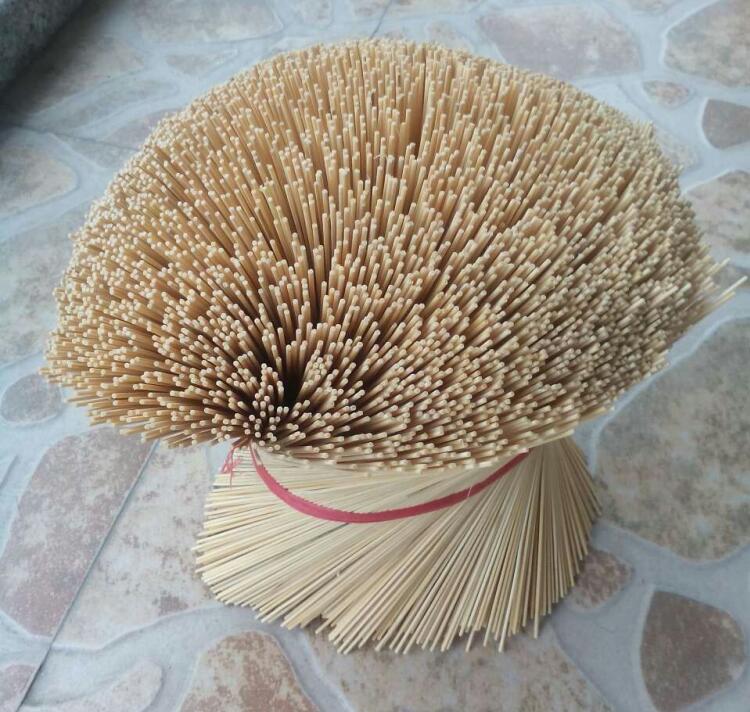 round raw bamboo sticks for making incense,