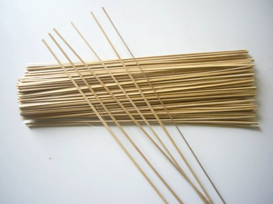 round raw bamboo sticks for making incense,