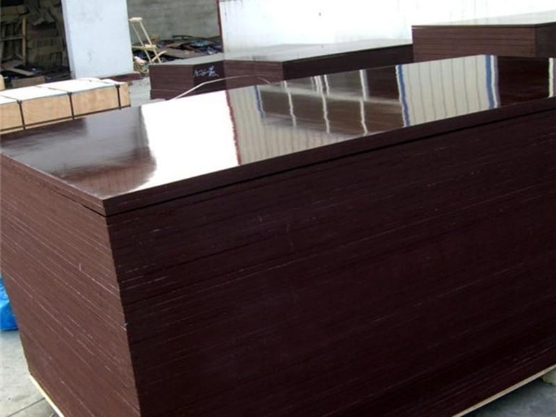 Black/brown film faced plywood